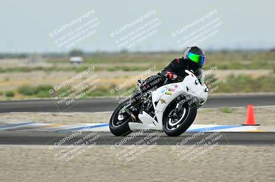 media/Apr-18-2025-TrackDaz (Fri) [[45f5874c44]]/C Group/Session 1 (Turn 7)/